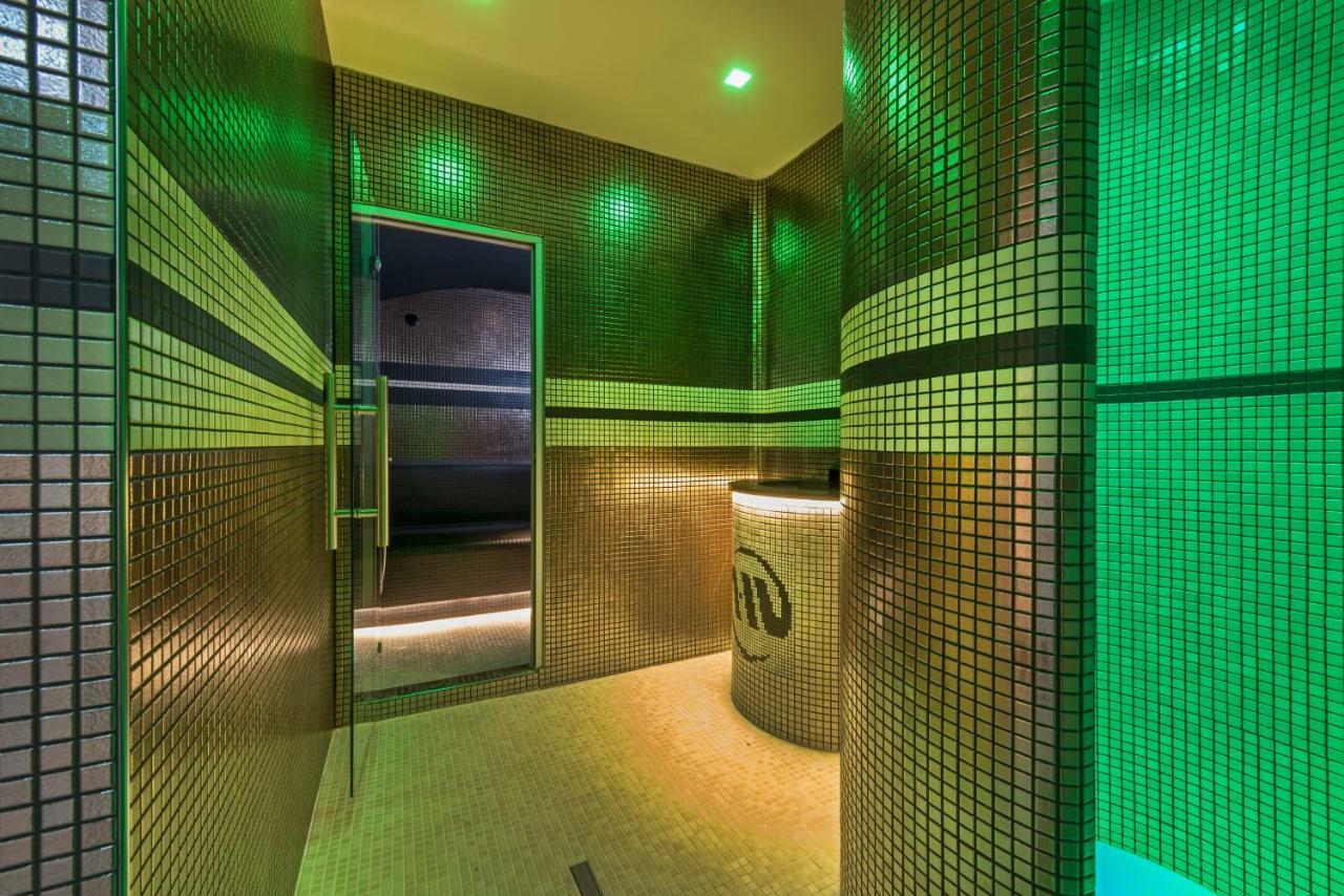Hotel Meridianus Линьяно-Саббьядоро Экстерьер фото